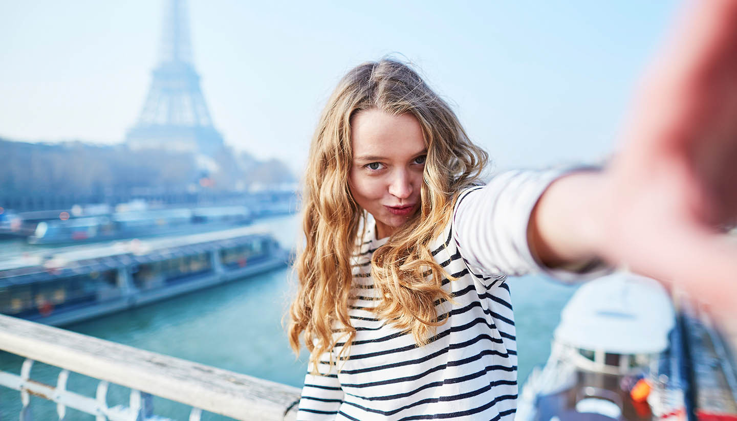 巴黎 - Selfie Near Eiffel tower, Paris